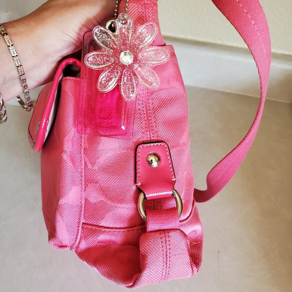 Like New Coach Kyra Daisy Shoulder Bag Crossbosy Purse - Picture 4 of 11
